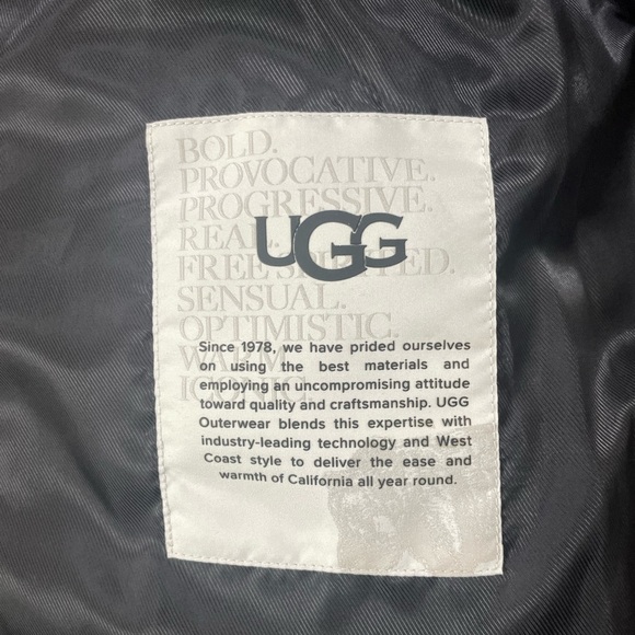 UGG Izzie Metallic Dark Gray Puffer Jacket in Gunmetal - Size XL - Picture 4 of 11